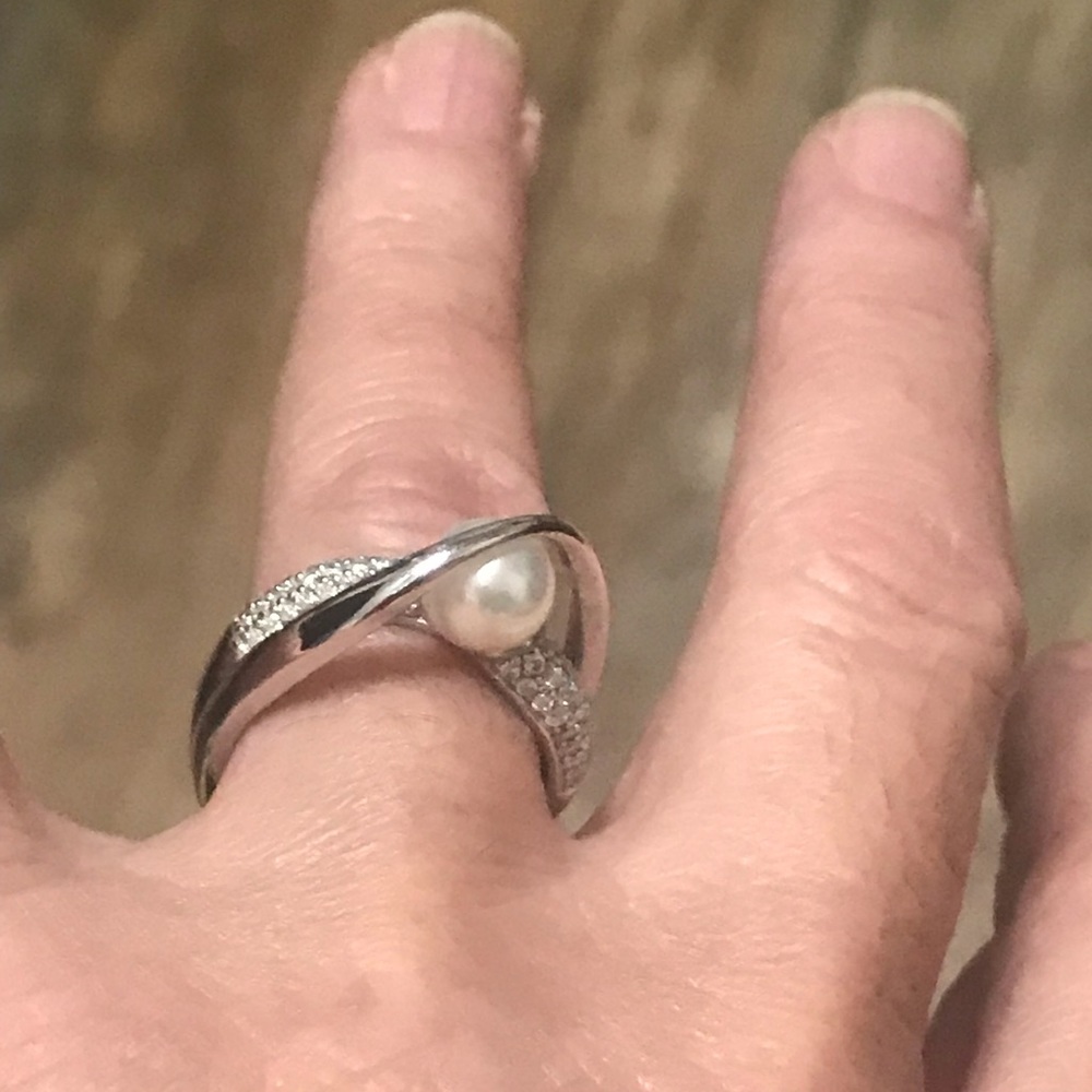 Genuine 7mm White Pearl Ring - Picture 8 of 8